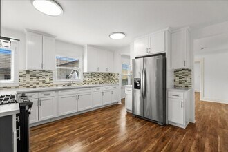 940 Marietta St in Los Angeles, CA - Building Photo - Building Photo