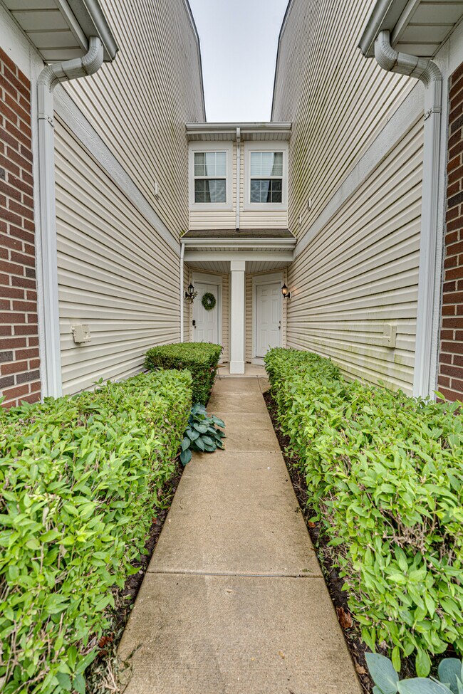 3904 Preston Dr in Yorkville, IL - Building Photo - Building Photo