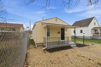 932 Goodwin Ave in Lancaster, OH - Building Photo - Building Photo