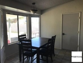 17817 Phoenix Dr in Phoenix, AZ - Building Photo - Building Photo