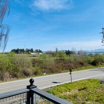 9086 S March Point Rd in Anacortes, WA - Building Photo
