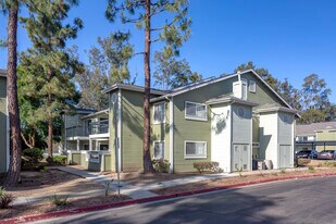 Forest Glen in Escondido, CA - Building Photo