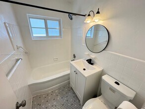 6148 Mayo St in Hollywood, FL - Building Photo - Building Photo