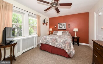 17 Elm Ave in Rockledge, PA - Foto de edificio - Building Photo