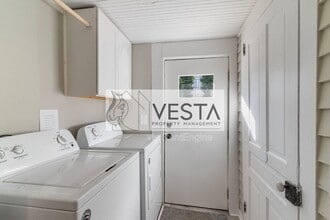 555 Baldwin Ave in Marion, NC - Building Photo - Building Photo