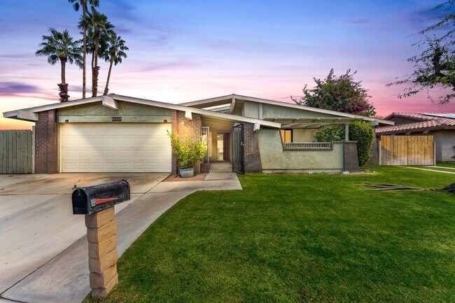 property at 43120 Silk Tree Ln