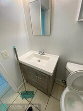 6170 SW 43rd St in Davie, FL - Building Photo - Building Photo