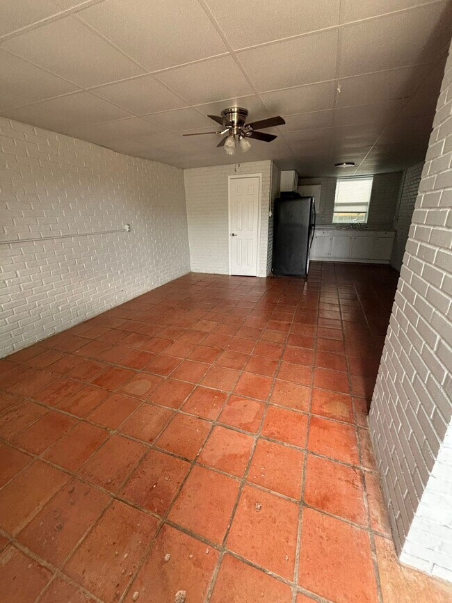 property at 1627 FM351