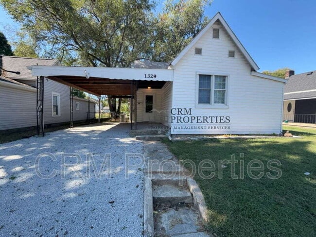 property at 1329 N Wabash Ave