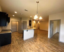 4103 Goliad Dr in Granbury, TX - Building Photo - Building Photo