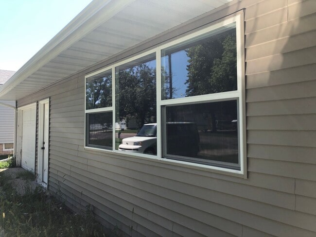1417 3rd Ave NW in Jamestown, ND - Building Photo - Building Photo