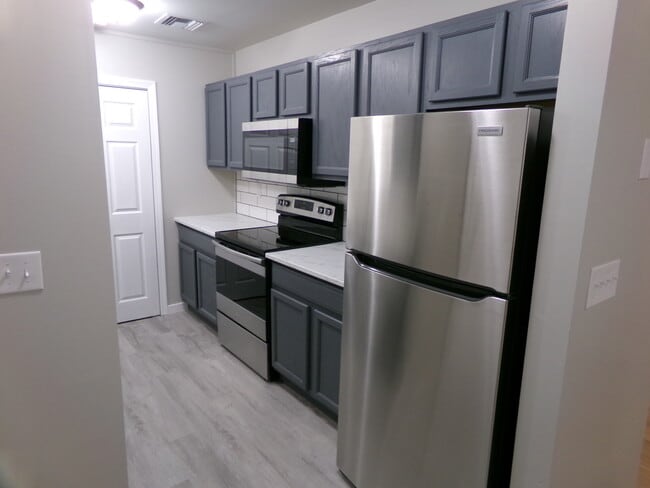 1401 E Evanston St in Park City, KS - Building Photo - Building Photo