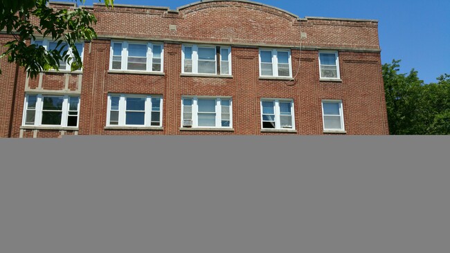 6858 S. Merrill, Unit 2 in Chicago, IL - Building Photo - Building Photo