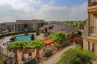 Falls at Westover Hills in San Antonio, TX - Foto de edificio - Building Photo