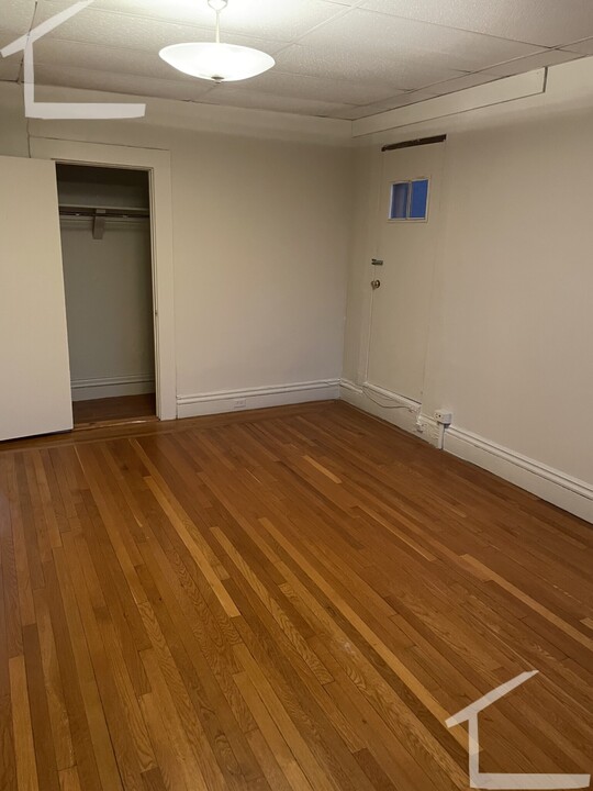 1688 Beacon St, Unit 18 in Brookline, MA - Building Photo