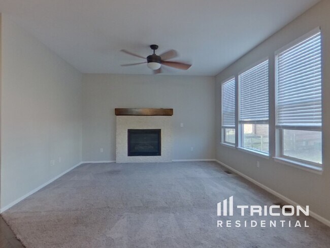 8343 Gladiola Street in Arvada, CO - Foto de edificio - Building Photo