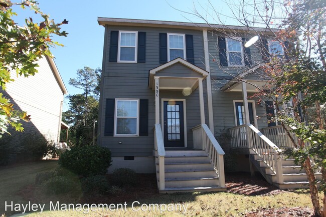 1350 Gatewood Dr in Auburn, AL - Foto de edificio - Building Photo