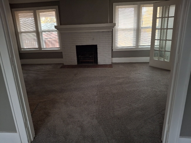 574 W Goldengate St in Detroit, MI - Foto de edificio - Building Photo