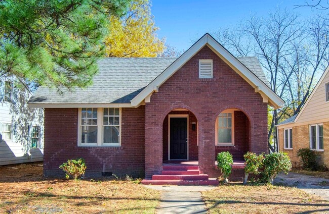 property at 1626 Gum St