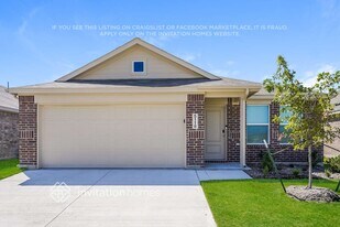 5118 Volunteer Dr in Ennis, TX - Building Photo