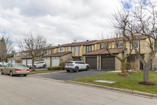 34 Newdawn Cres