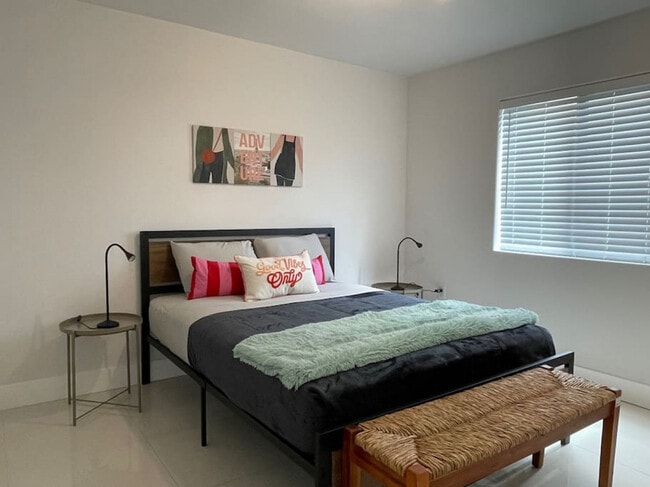 1375 SW 6th St in Miami, FL - Building Photo - Building Photo