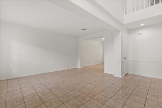 349 Hanging Moss Cir in Lake Mary, FL - Building Photo - Building Photo