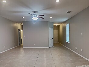 10942 Honorly Cv in Converse, TX - Building Photo - Building Photo