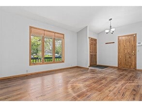 8551 Flamingo Dr in Chanhassen, MN - Building Photo - Building Photo