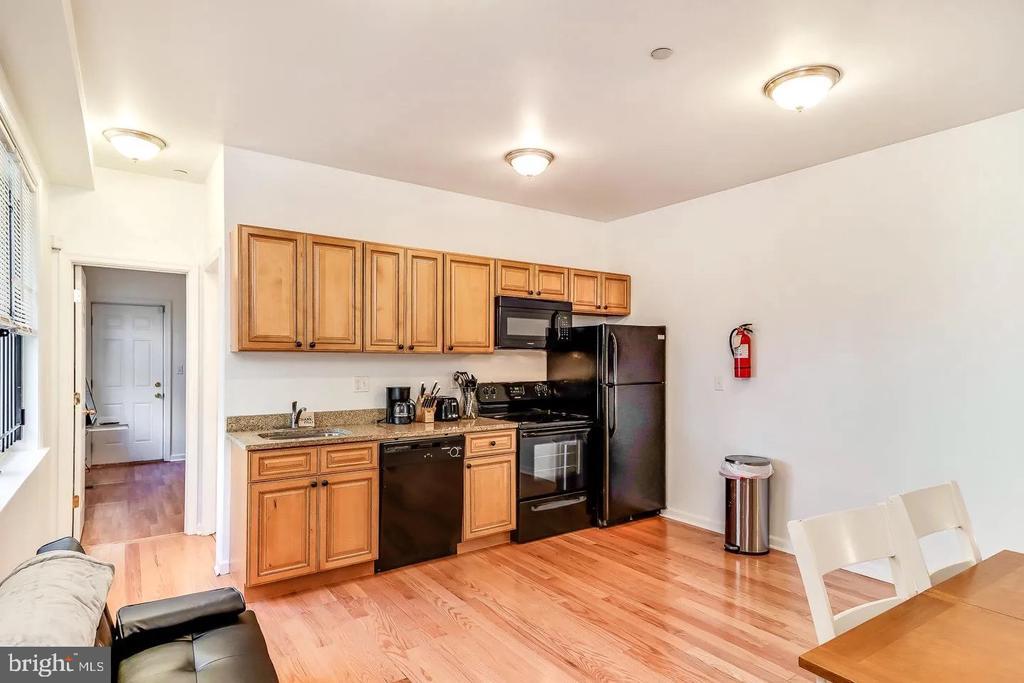 1511 W Susquehanna Ave in Philadelphia, PA - Building Photo