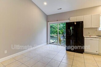 220 Rose Ave in Wilmington, NC - Building Photo - Building Photo