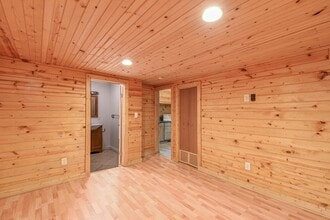 20011 Parkway Ln in Montgomery, TX - Building Photo - Building Photo