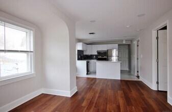 294 Halley Ave in Fairfield, CT - Building Photo - Building Photo