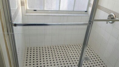 7040 NW 173rd Dr in Hialeah, FL - Building Photo - Building Photo