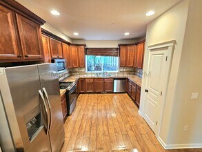 9994 SE Old Town Ct in Happy Valley, OR - Building Photo - Building Photo