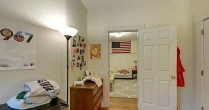 1130 Commonwealth Ave, Unit 2 in Boston, MA - Foto de edificio - Building Photo