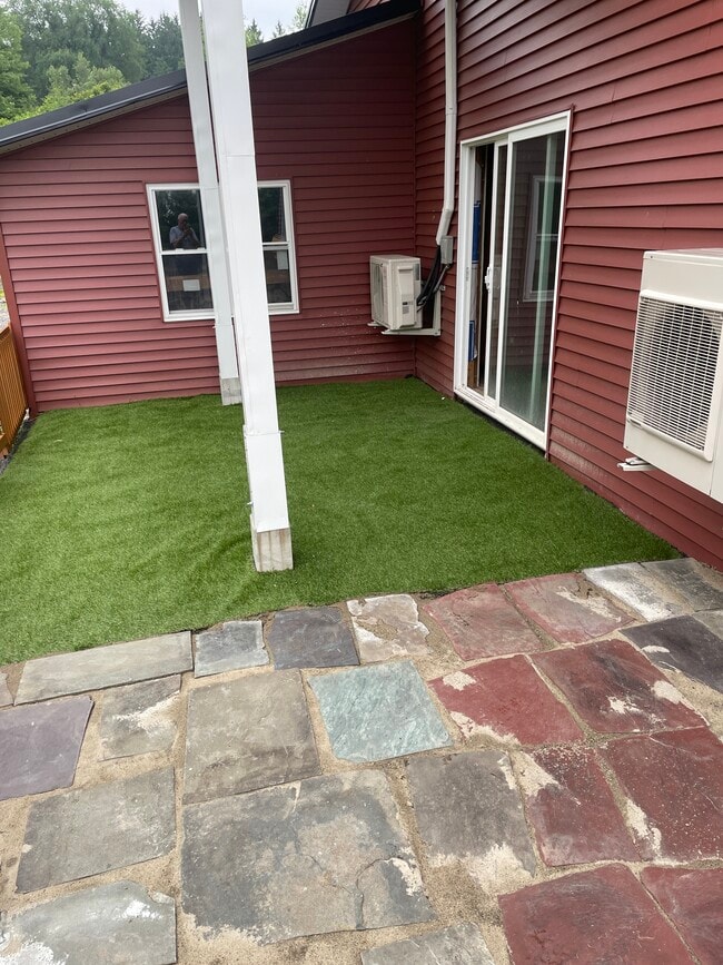5835 Smith Hill Rd, Unit Loft in Utica, NY - Building Photo - Building Photo