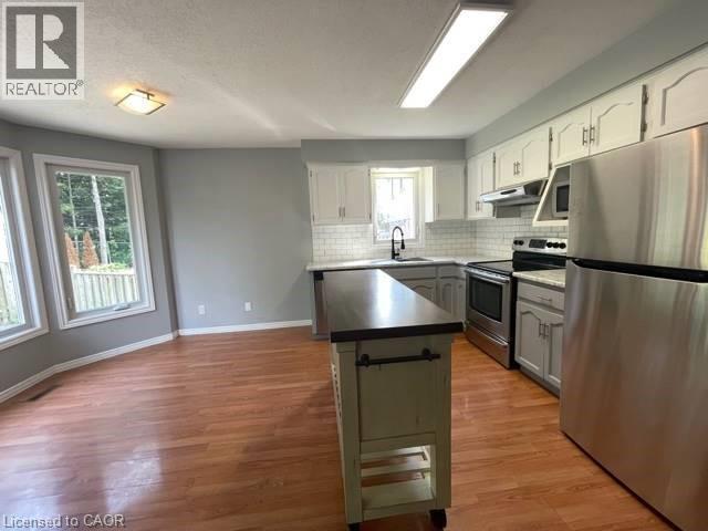 214 Benesfort Crescent in Kitchener, ON - Building Photo - Building Photo