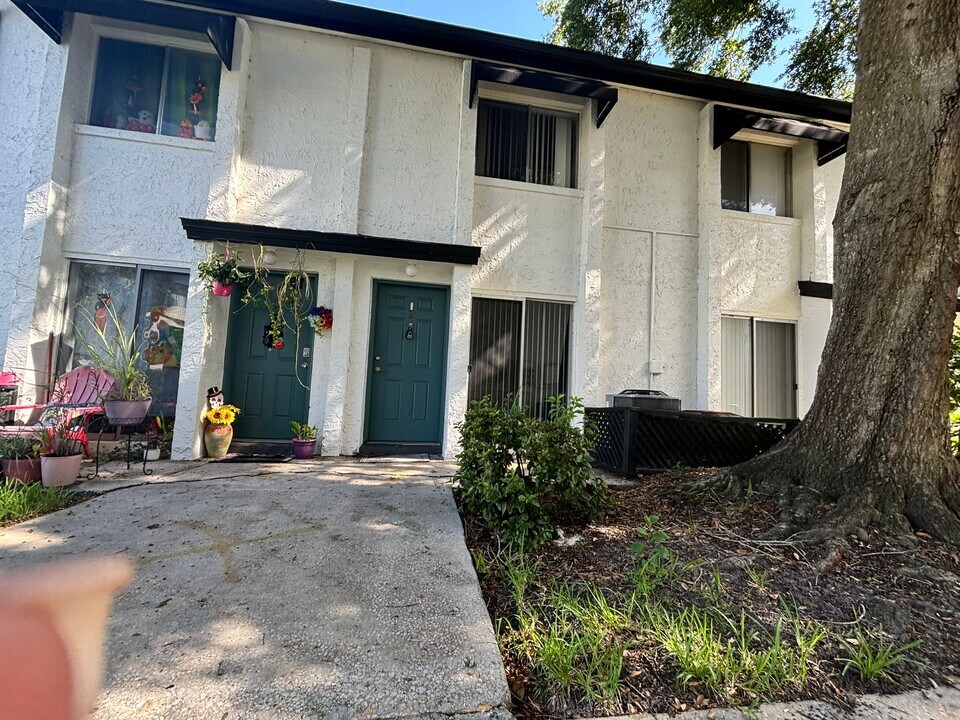 4113 S Semoran Blvd in Orlando, FL - Building Photo