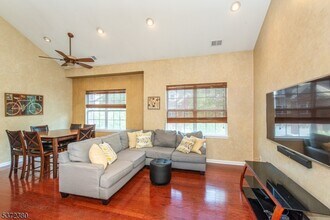 23 Taft Ln in Morristown, NJ - Building Photo - Building Photo