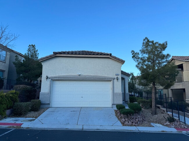 8792 Norton Peak Ave