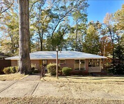 1930 Granville Ave in Bessemer, AL - Building Photo