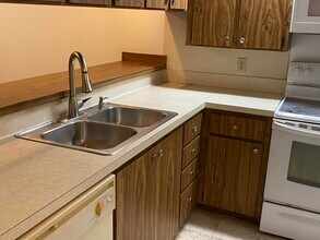 3626 Whitehall Dr in West Palm Beach, FL - Building Photo - Building Photo