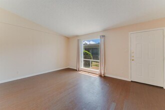 610 W 51st St in Austin, TX - Building Photo - Building Photo