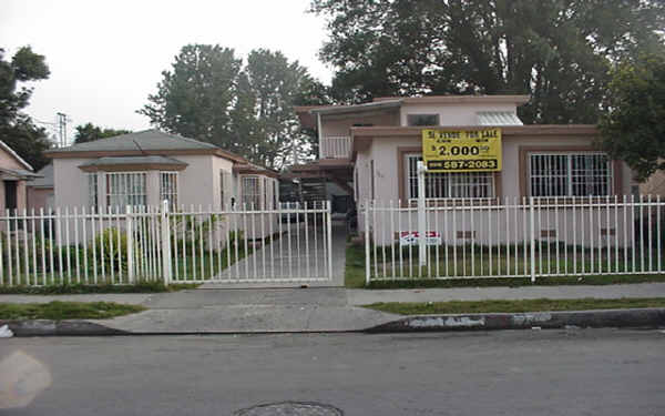 204 N Spring Ave in Compton, CA - Building Photo