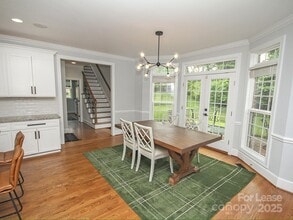 5528 Providence Rd in Charlotte, NC - Building Photo - Building Photo