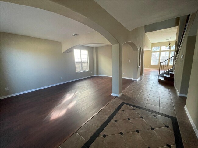 16919 Creek Mountain Dr in Houston, TX - Building Photo - Building Photo