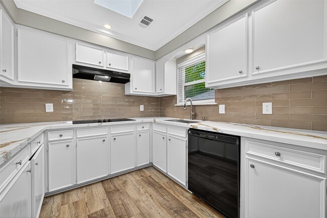 3019 Jenny Dr in Sugar Land, TX - Building Photo - Building Photo