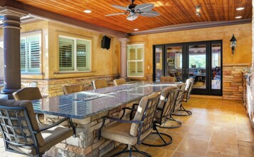 17110 Copper Hill Dr in Morgan Hill, CA - Building Photo - Building Photo