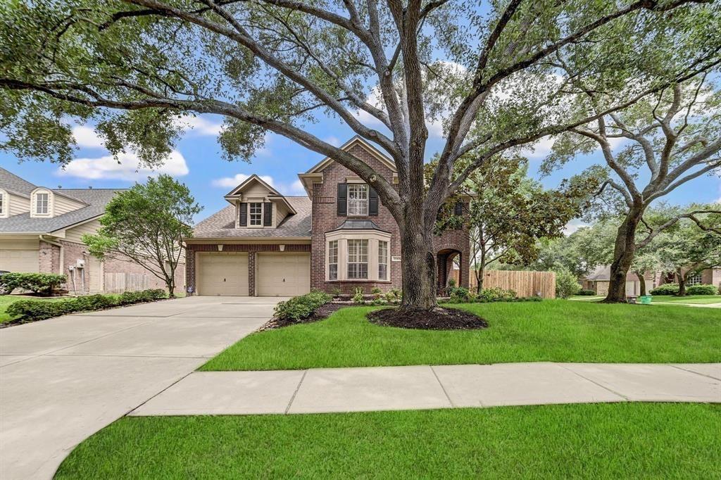 20406 Scenic Woods Dr in Cypress, TX - Building Photo